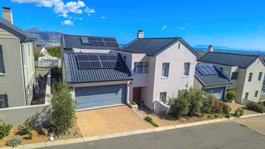 3 Bedroom Property for Sale in Fairhaven Country Estate Western Cape